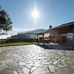 El Coritu, Estrenamos Dos Apartamentos, El 4 Y 5 *