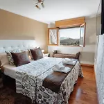 El Coritu, Estrenamos Dos Apartamentos, El 4 Y 5 Apartamento