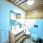 El Coritu, Estrenamos Dos Apartamentos, El 4 Y 5 *