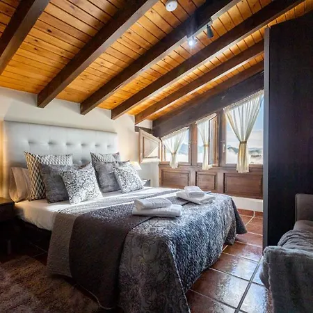 El Coritu, Estrenamos Dos Apartamentos, El 4 Y 5 Nieda