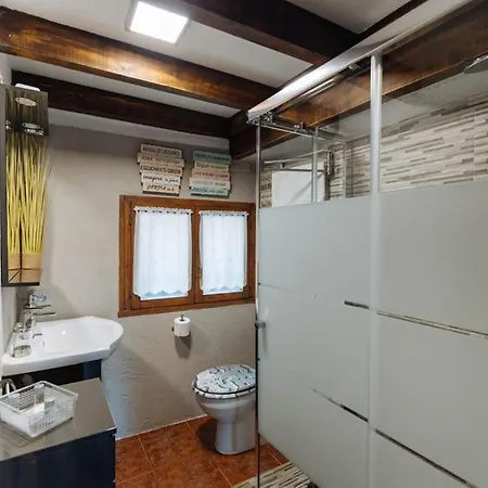 El Coritu, Estrenamos Dos Apartamentos, El 4 Y 5 *