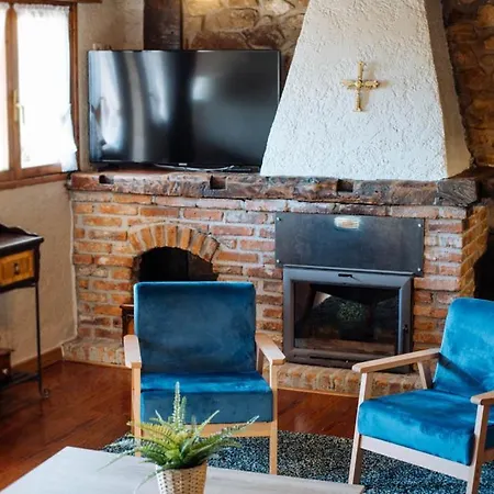 El Coritu, Estrenamos Dos Apartamentos, El 4 Y 5 * Nieda