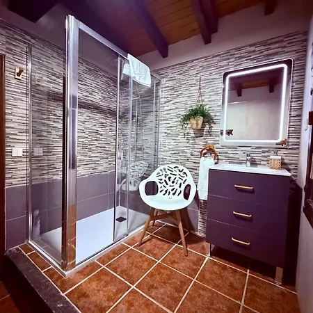 El Coritu, Estrenamos Dos Apartamentos, El 4 Y 5 Nieda