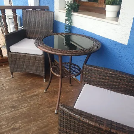 El Coritu, Estrenamos Dos Apartamentos, El 4 Y 5